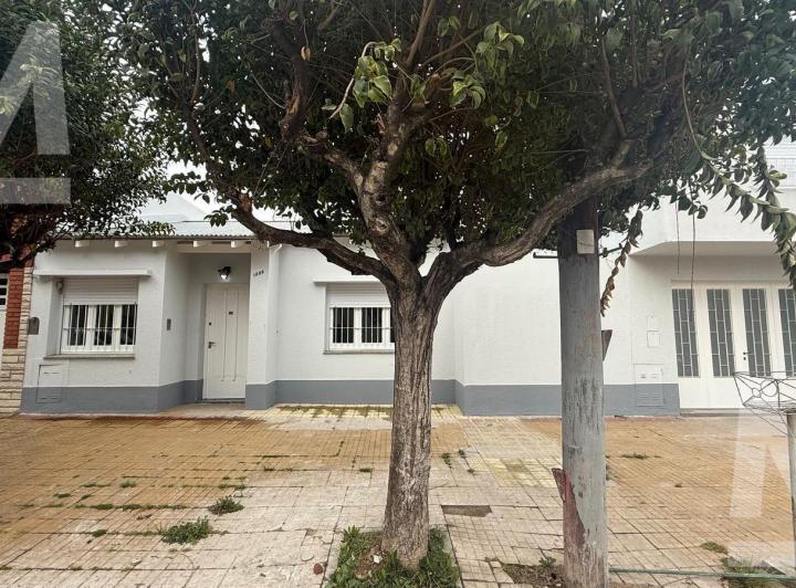 Casa · 75m² · 3 Ambientes · 1 Cochera