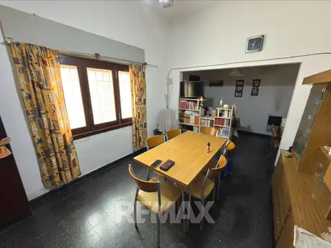 Se vende dpto. centrico pb c/patio, 2 dorm. vt