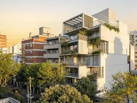 Venta | departamento 1 dormitorio | al frente con balcón terraza | barrio lourdes