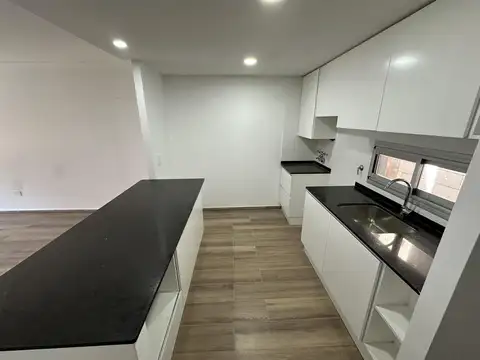 Departamento 2 dormitorios al frente - balcón corrido - a estrenar