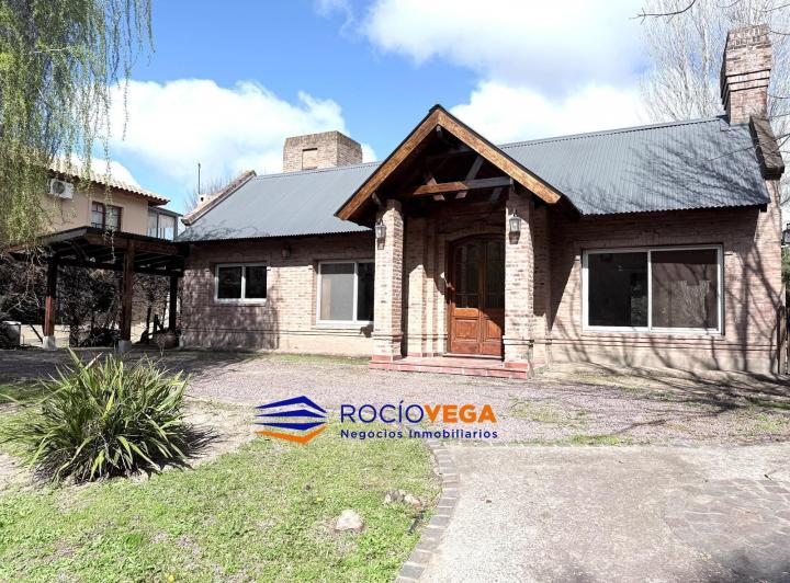 Casa · 150m² · 4 Ambientes · 1 Cochera
