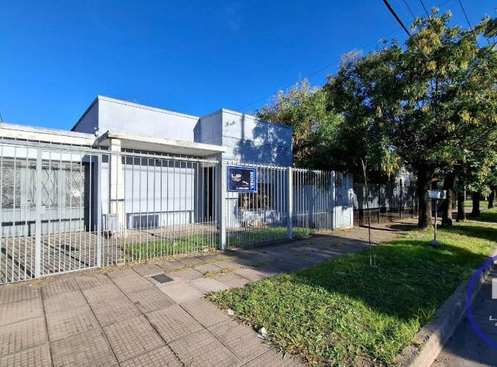Casa · 100m² · 3 Ambientes · 2 Cocheras