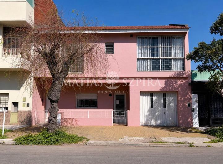 Casa · 189m² · 6 Ambientes · 1 Cochera