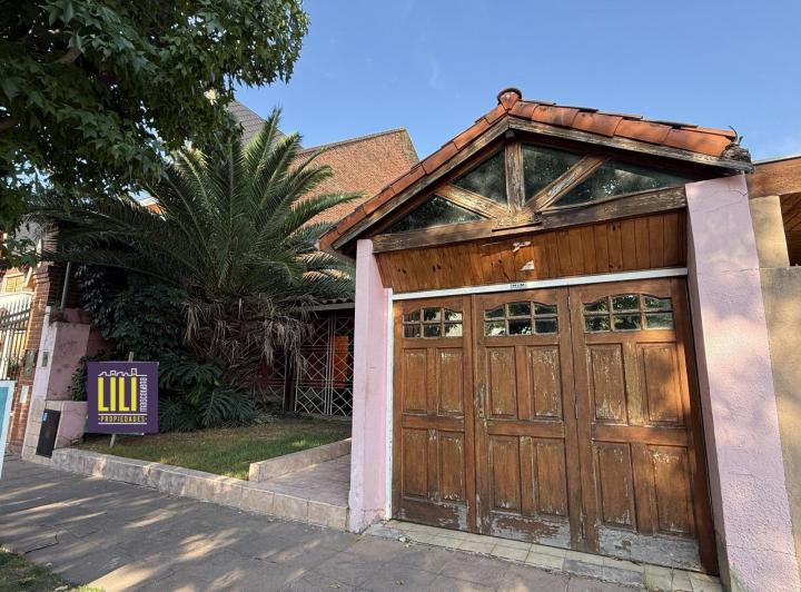 Casa · 198m² · 4 Ambientes · 1 Cochera