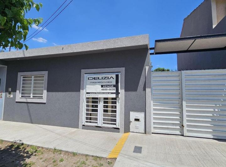 Casa · 90m² · 3 Ambientes · 1 Cochera