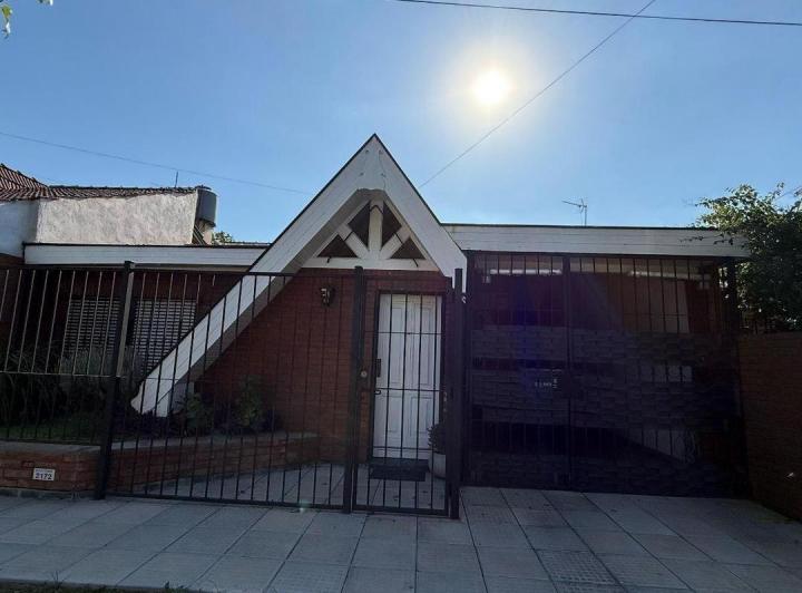 Casa · 150m² · 3 Ambientes · 1 Cochera