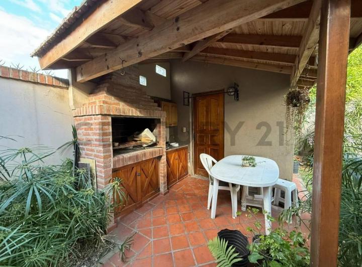 Casa · 120m² · 4 Ambientes · 1 Cochera
