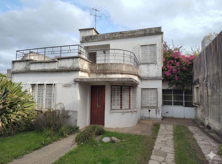 Casa · 193m² · 5 Ambientes · 1 Cochera