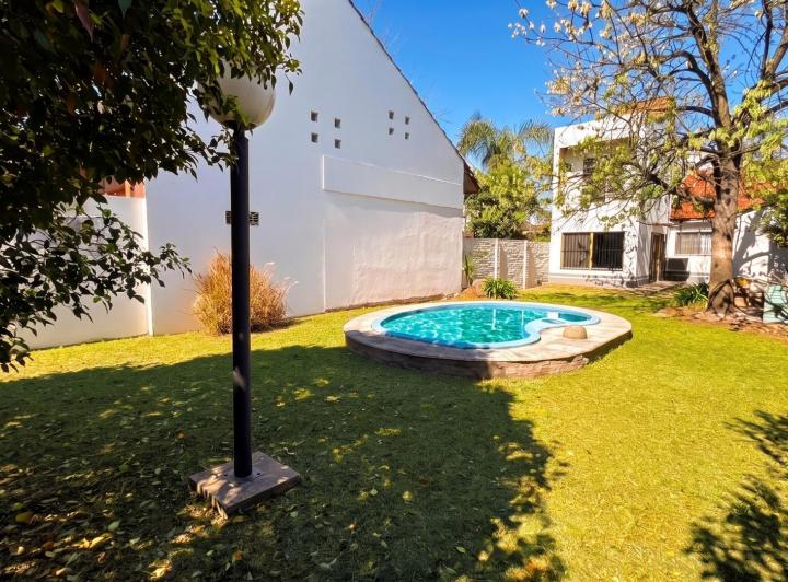 Casa · 120m² · 4 Ambientes · 1 Cochera