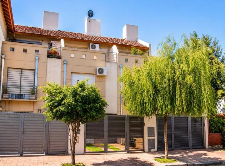 Casa · 110m² · 4 Ambientes · 1 Cochera