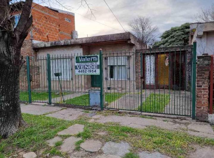 Casa · 100m² · 3 Ambientes · 3 Cocheras