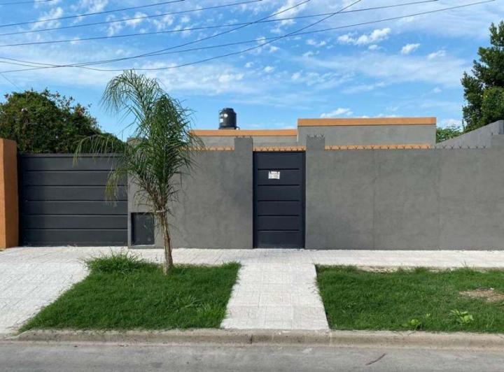 Casa · 80m² · 3 Ambientes · 1 Cochera