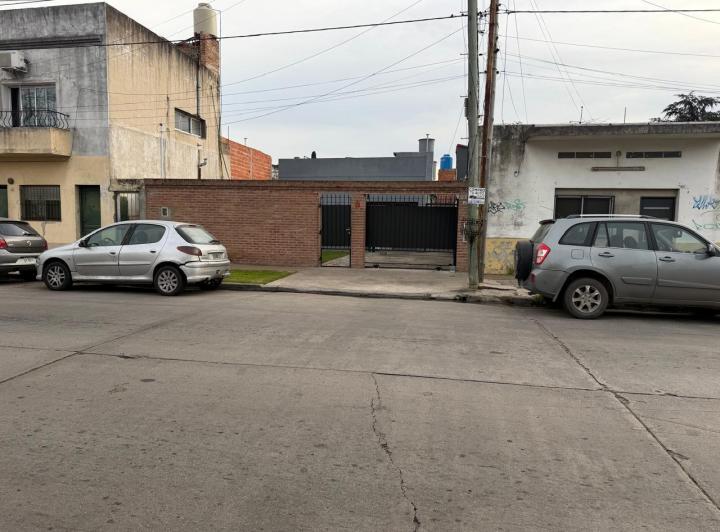 Casa · 200m² · 6 Ambientes