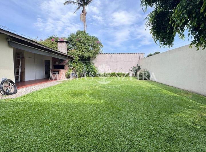 Casa · 178m² · 5 Ambientes · 1 Cochera