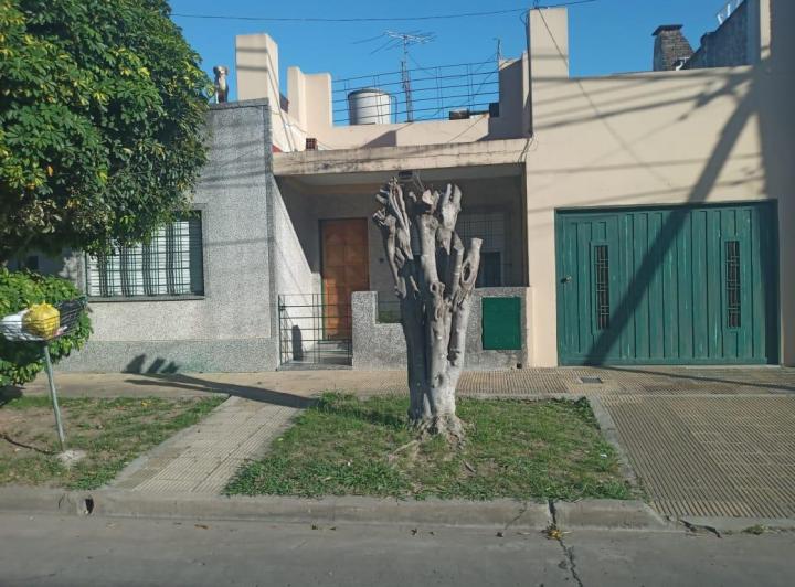Casa · 100m² · 3 Ambientes · 1 Cochera