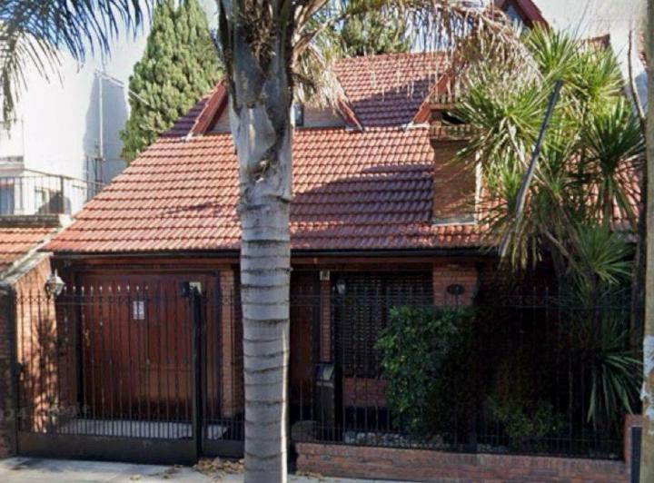 Casa · 208m² · 4 Ambientes · 1 Cochera