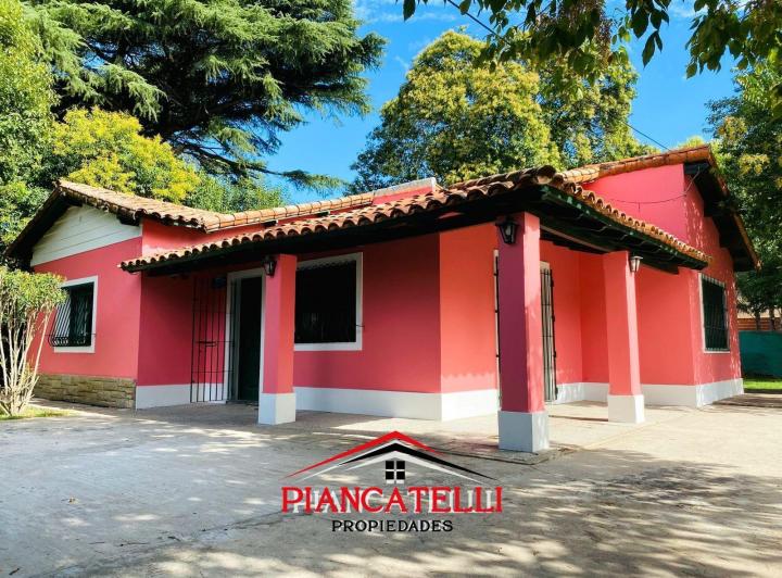 Casa · 100m² · 3 Ambientes · 2 Cocheras