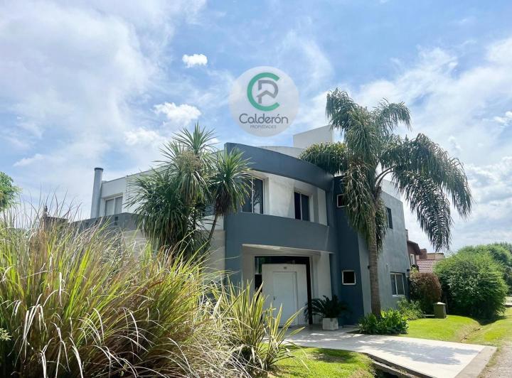 Casa · 200m² · 4 Ambientes