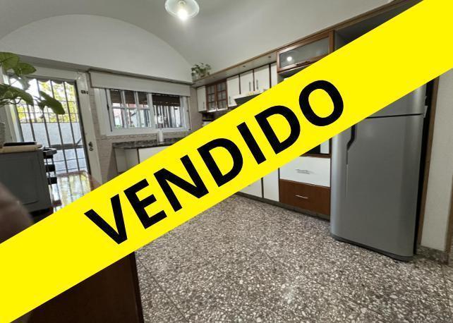 Casa · 109m² · 4 Ambientes · 1 Cochera