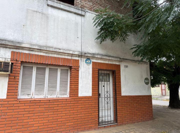 Casa · 83m² · 4 Ambientes