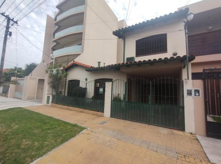 Casa · 173m² · 4 Ambientes · 1 Cochera