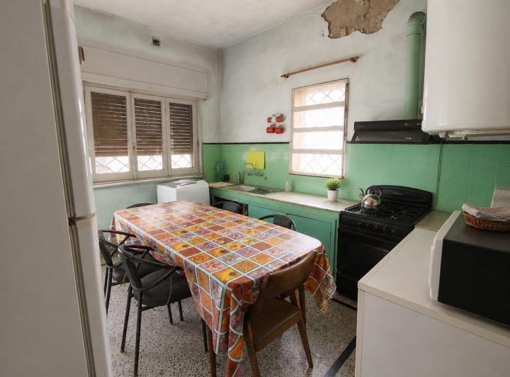 Casa · 188m² · 6 Ambientes · 1 Cochera