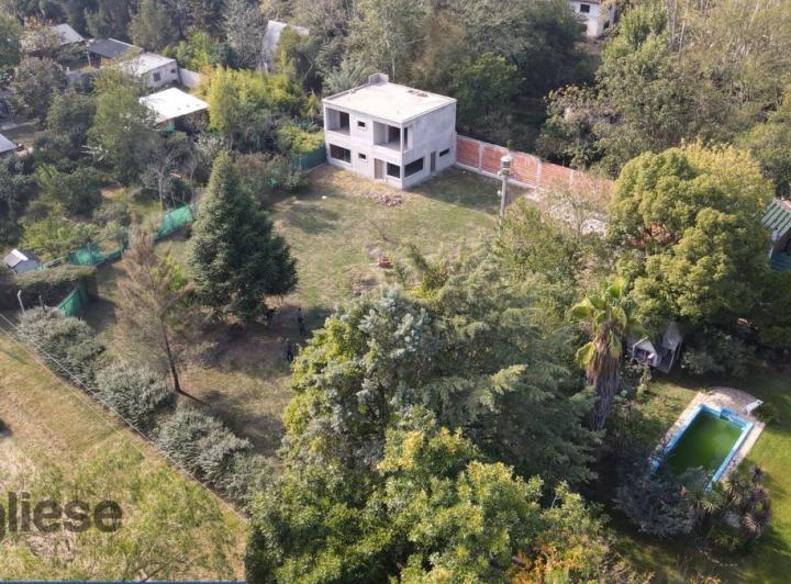 Casa · 200m² · 3 Ambientes · 1 Cochera