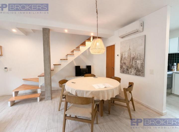 Casa · 92m² · 4 Ambientes · 2 Cocheras