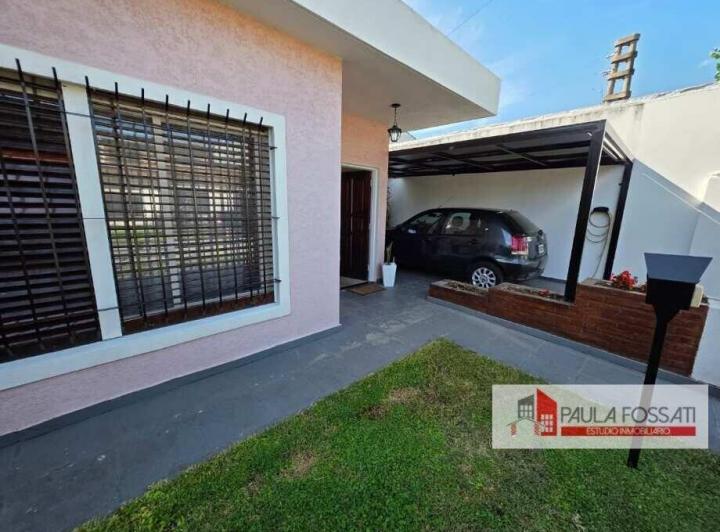 Casa · 130m² · 4 Ambientes · 1 Cochera