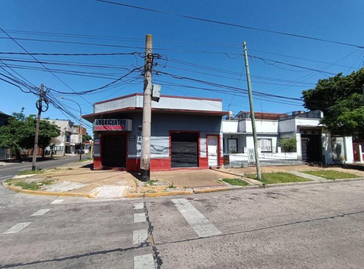 Casa · 170m² · 3 Ambientes · 1 Cochera