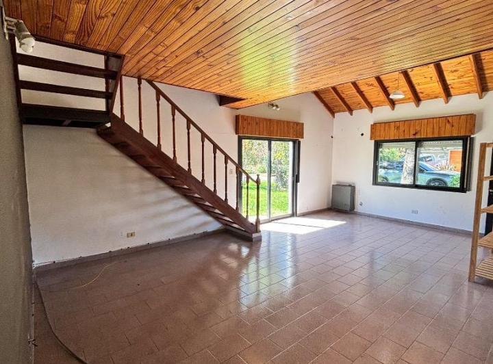 Casa · 135m² · 4 Ambientes · 2 Cocheras