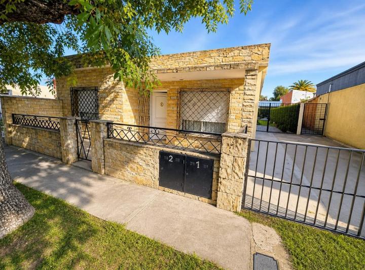 Casa · 100m² · 3 Ambientes · 1 Cochera