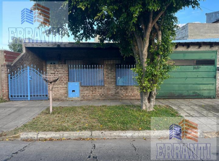 Casa · 100m² · 4 Ambientes · 1 Cochera