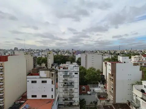 Mono ambiente muy luminoso- solarium y parrilla