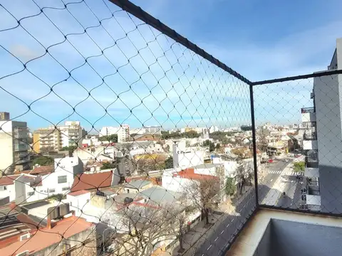 Venta monoambiente boedo c balcón muy luminoso