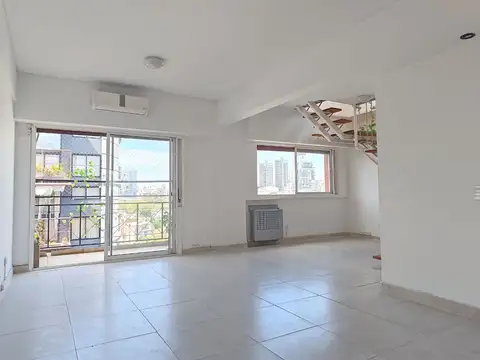 Venta triplex -las cañitas -parrilla y jacuzzi