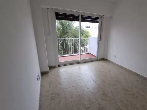 Alquiler departamento 2 ambientes c/balcon flores