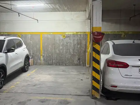 Venta cochera almagro (bajas expensas)