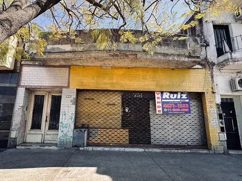 Local 6.20x4.20 con vivienda 2 ambientes con terraza