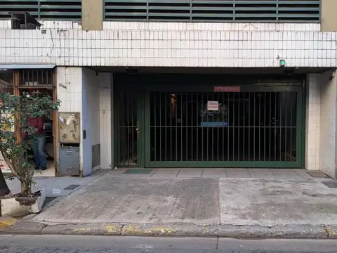 Cochera en recoleta