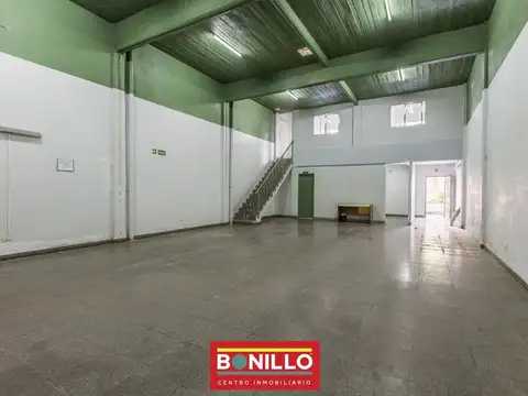 Galpón alquiler villa pueyrredón
