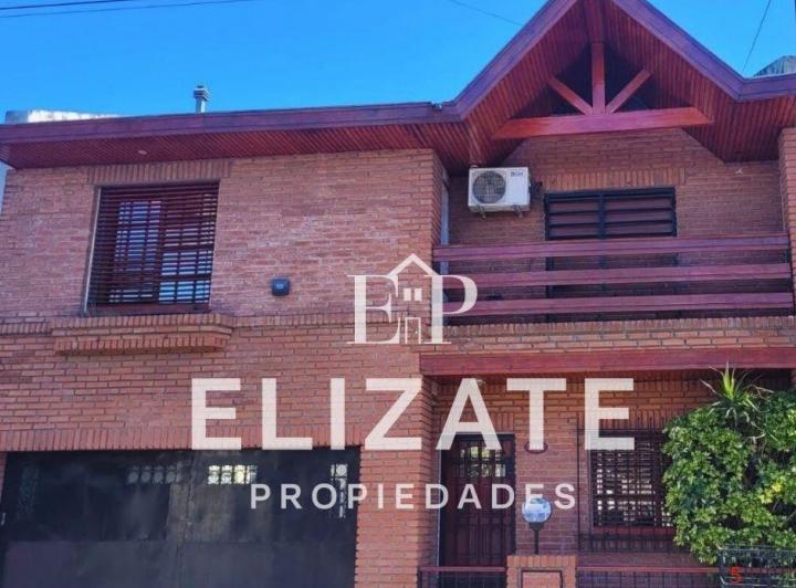 Casa · 167m² · 4 Ambientes · 2 Cocheras
