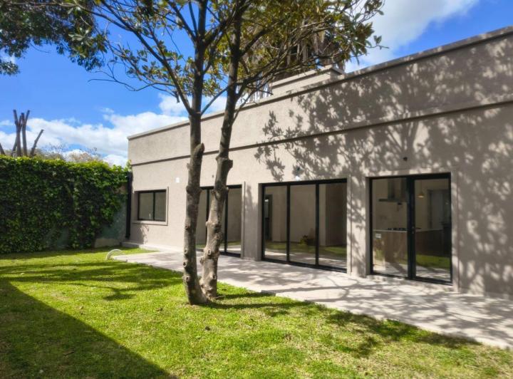 Casa · 125m² · 4 Ambientes