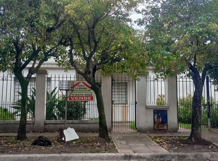 Casa · 150m² · 5 Ambientes · 1 Cochera