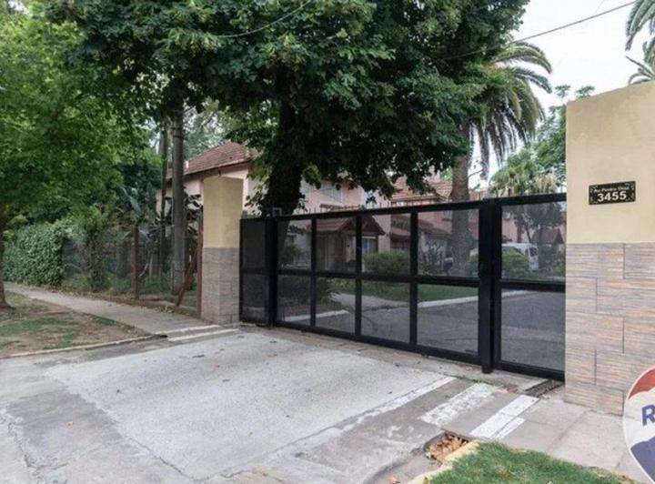 Casa · 102m² · 5 Ambientes · 2 Cocheras