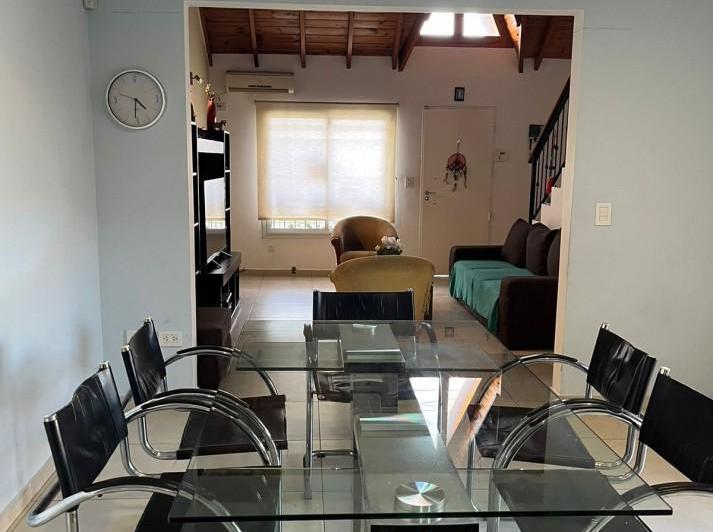 Casa · 140m² · 4 Ambientes · 1 Cochera