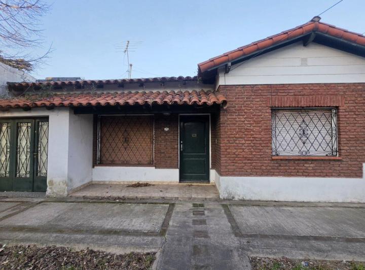 Casa · 80m² · 3 Ambientes · 1 Cochera