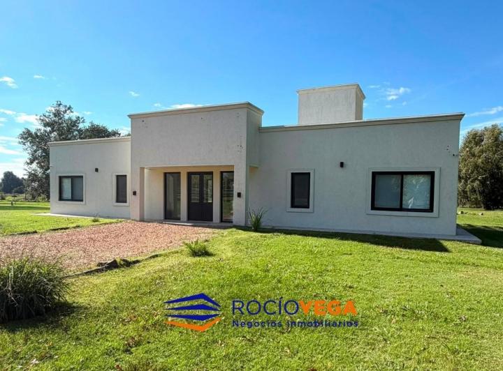 Casa · 115m² · 6 Ambientes · 5 Cocheras