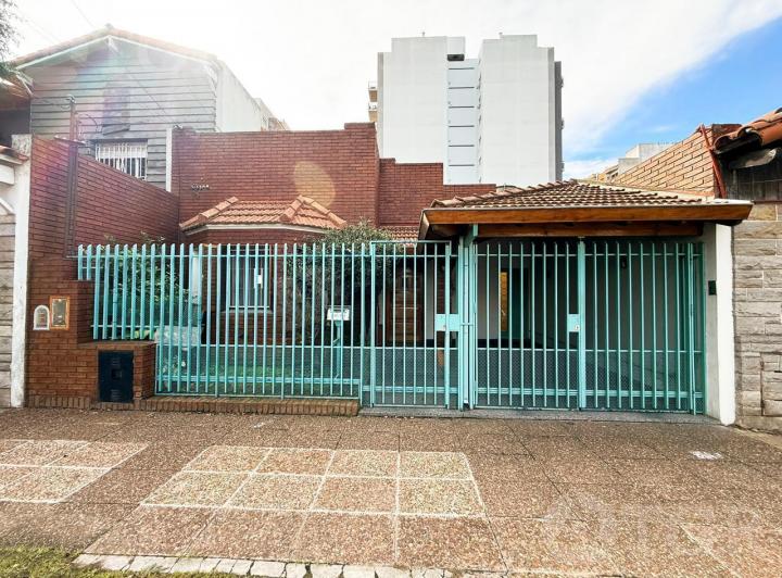 Casa · 171m² · 5 Ambientes · 1 Cochera