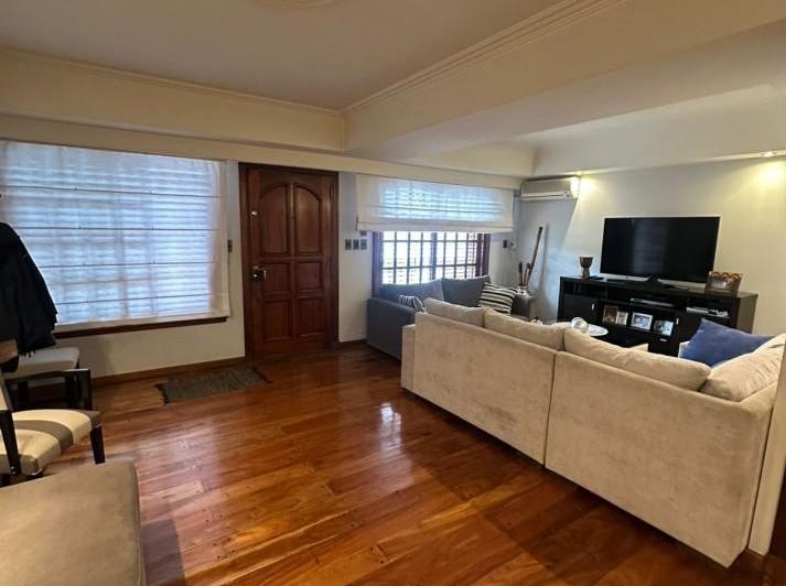 Casa · 322m² · 5 Ambientes